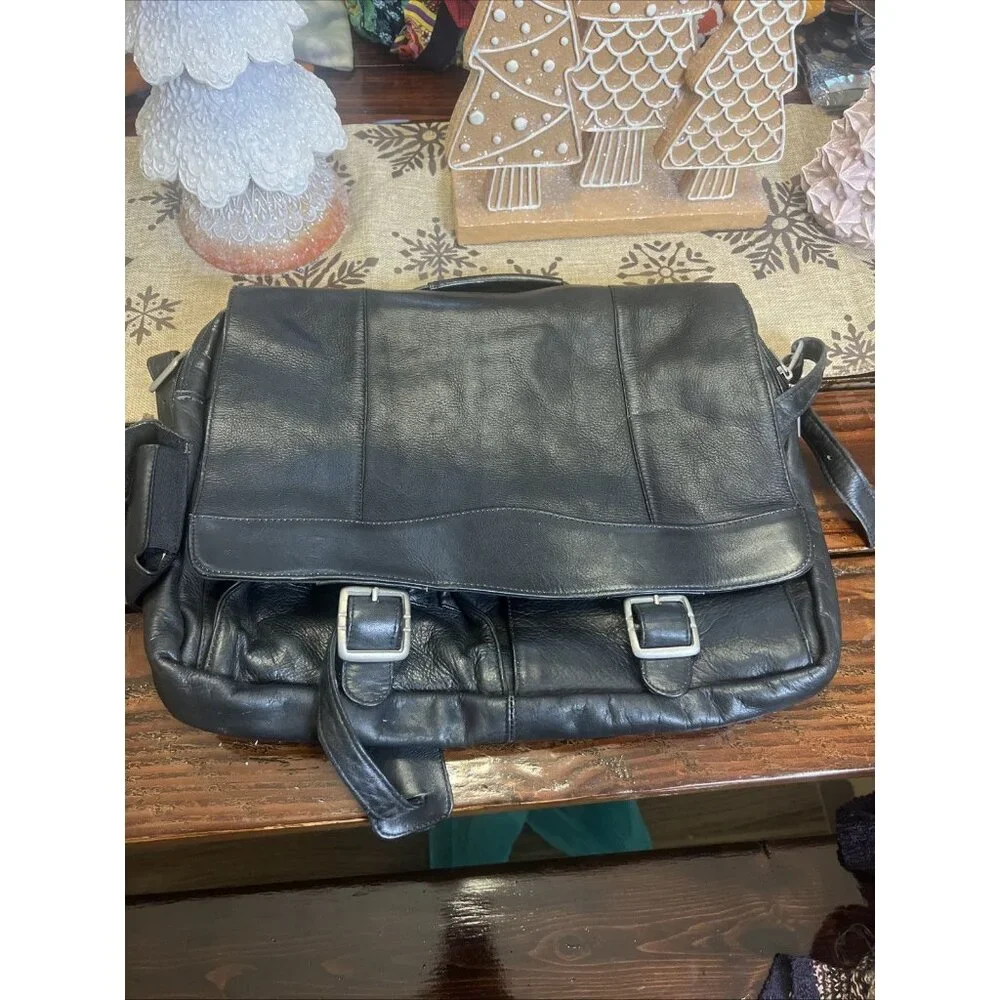 Columbia Made Genuine Black Leather Messenger Laptop Business Bag